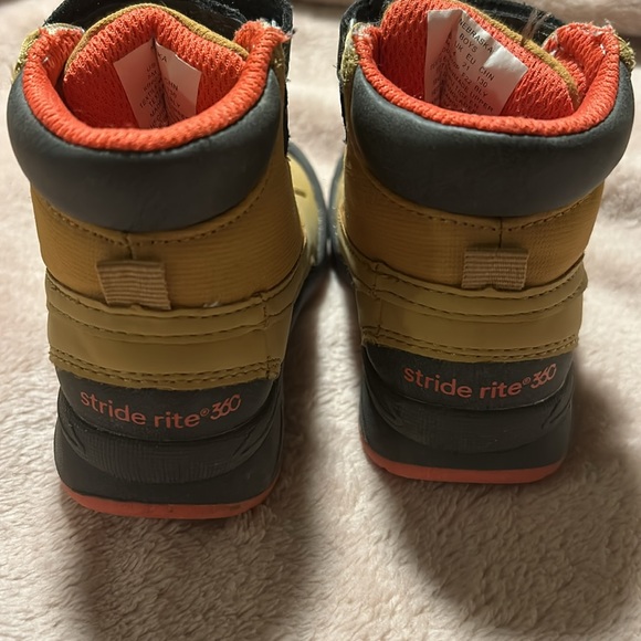 Toddler shoes - Picture 3 of 4